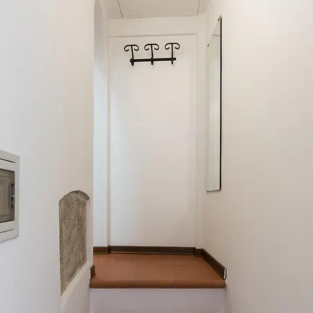 Roommo Sant'Ambrogio Apartment Florence